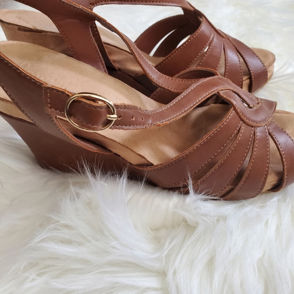 Bamboo Strappy Wedges - Picture 4 of 7